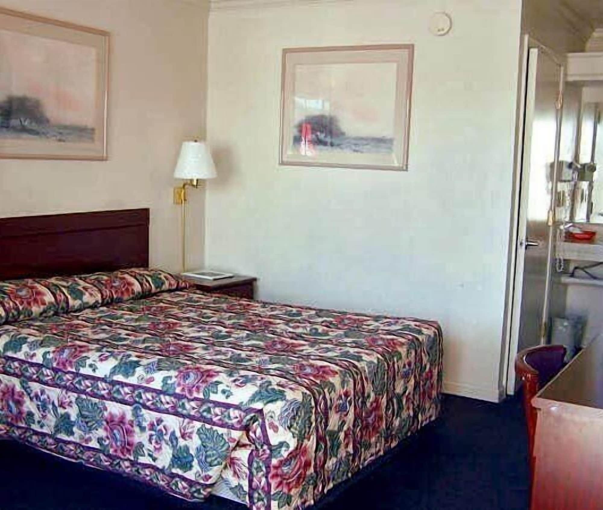 Economy Inn Monterey Seaside Ngoại thất bức ảnh