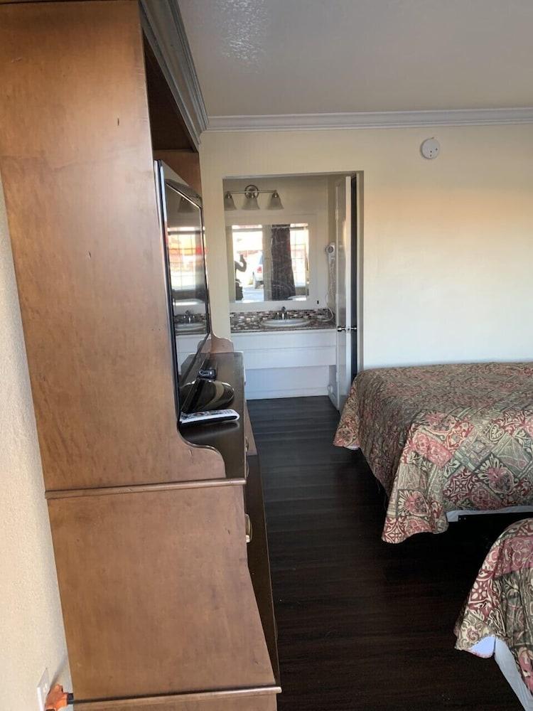 Economy Inn Monterey Seaside Ngoại thất bức ảnh