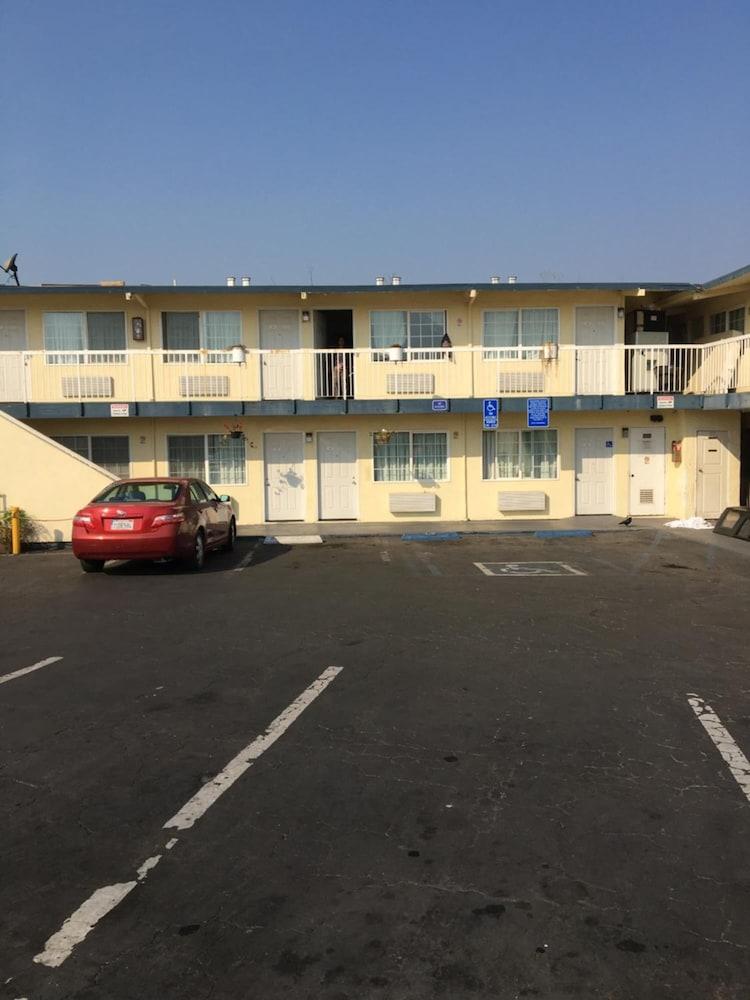Economy Inn Monterey Seaside Ngoại thất bức ảnh