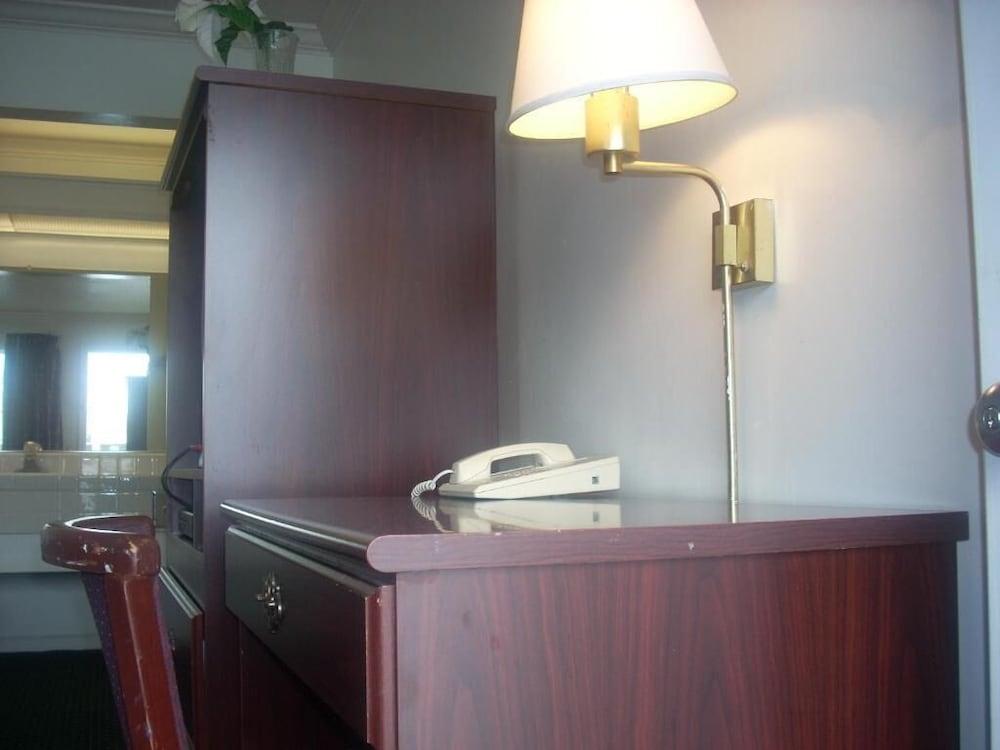 Economy Inn Monterey Seaside Ngoại thất bức ảnh